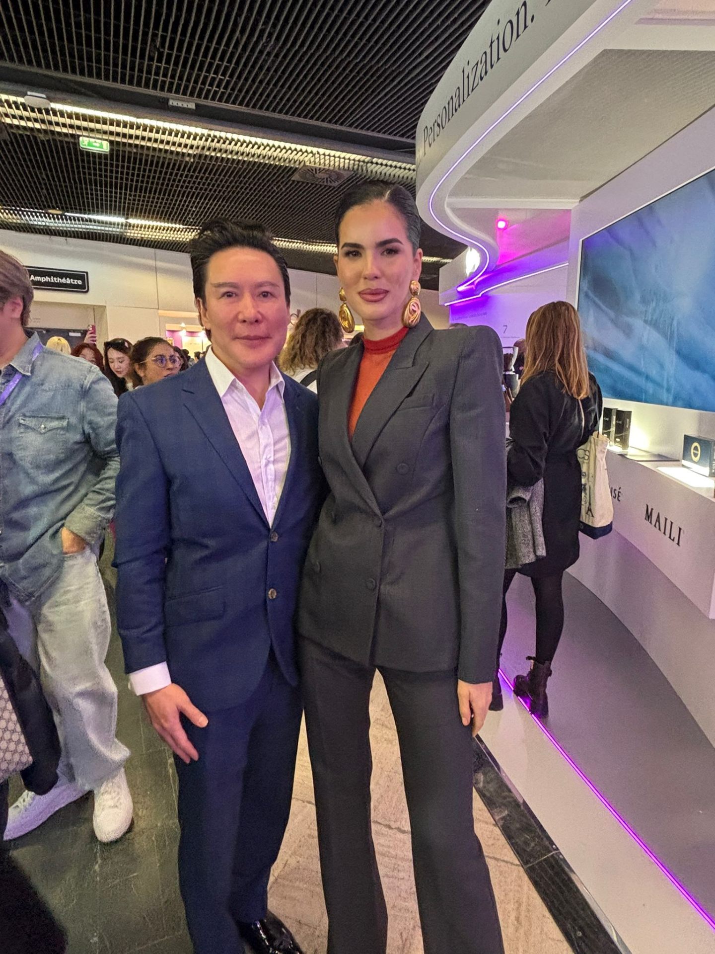Dr. Shawn Seit at IMCAS World Congress 2026: Shaping the Future of Aesthetics in Paris - Photo 5